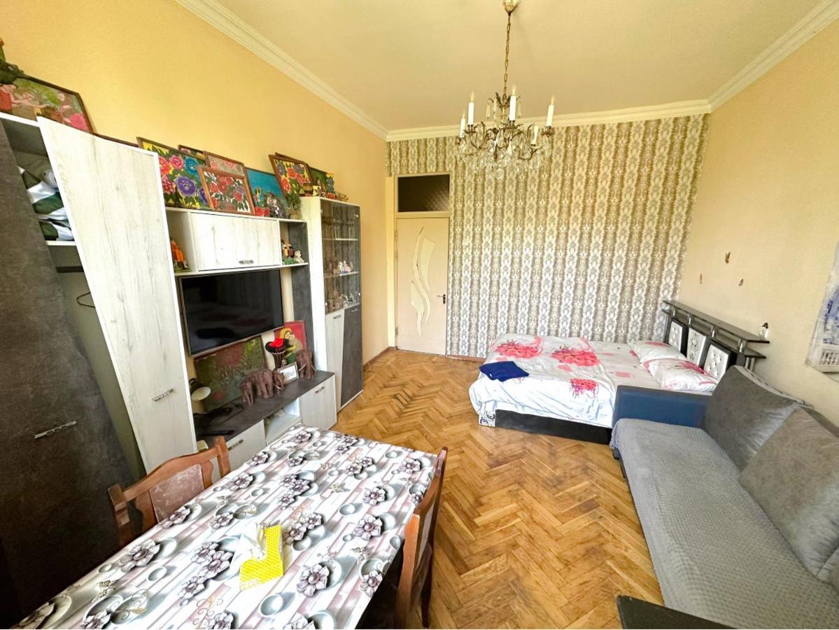 יירבאן Karson Family Hostel & Guest House מראה חיצוני תמונה