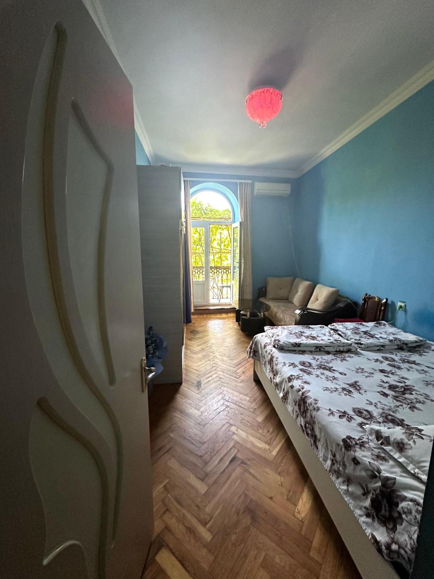 יירבאן Karson Family Hostel & Guest House מראה חיצוני תמונה