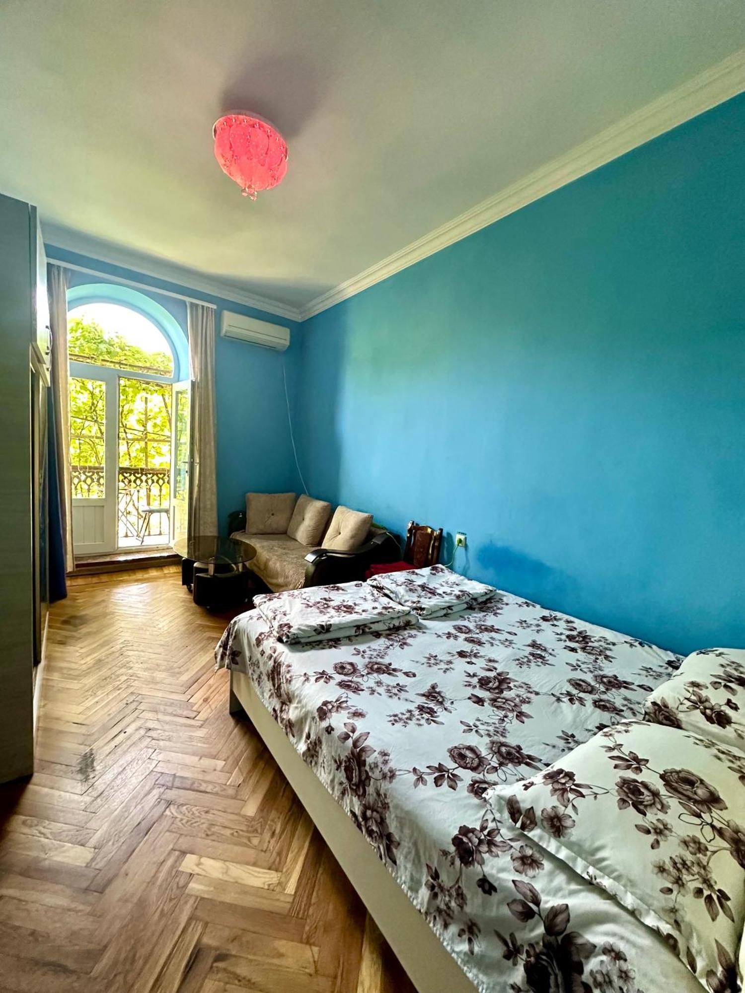 יירבאן Karson Family Hostel & Guest House מראה חיצוני תמונה