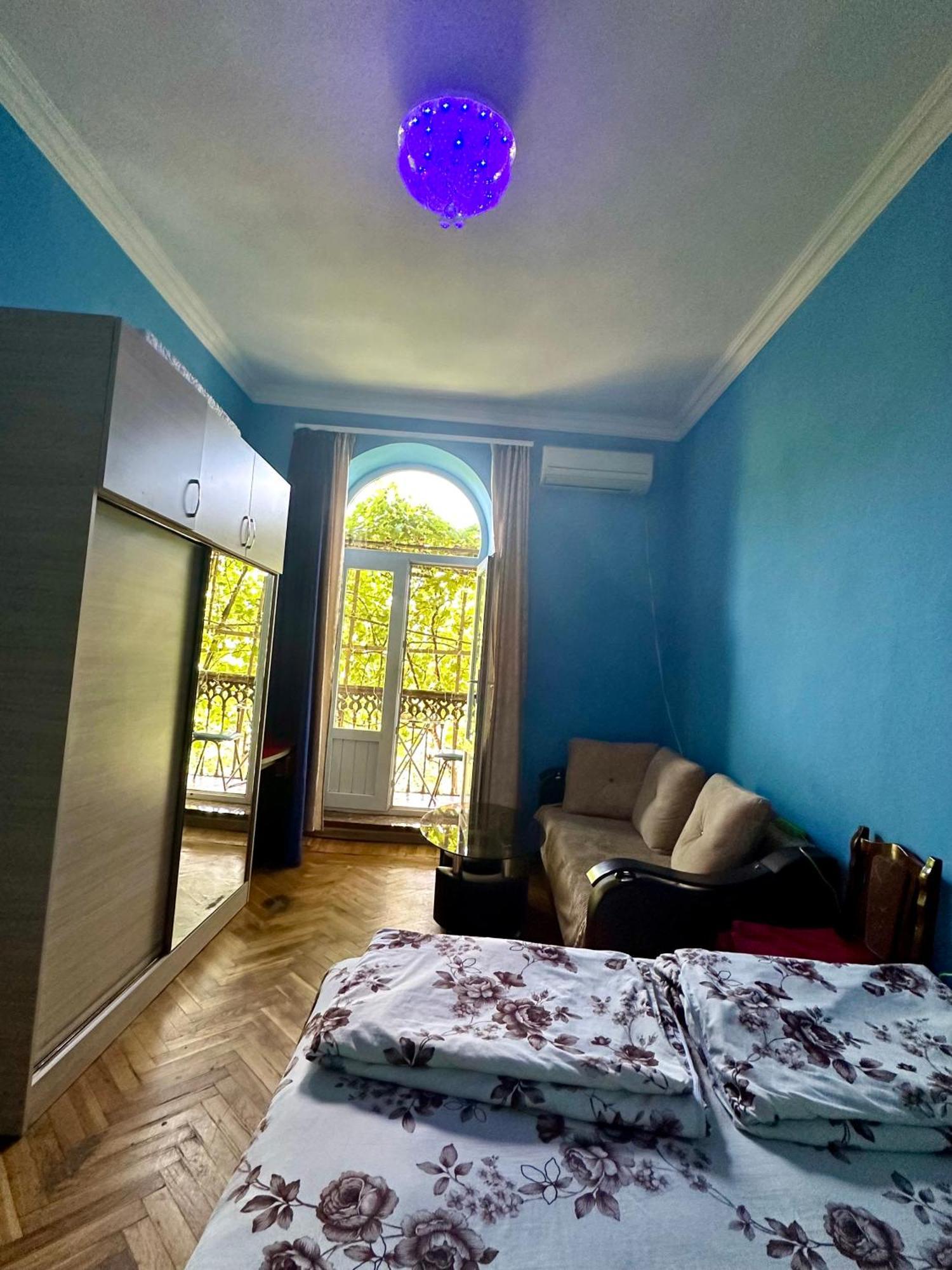 יירבאן Karson Family Hostel & Guest House מראה חיצוני תמונה